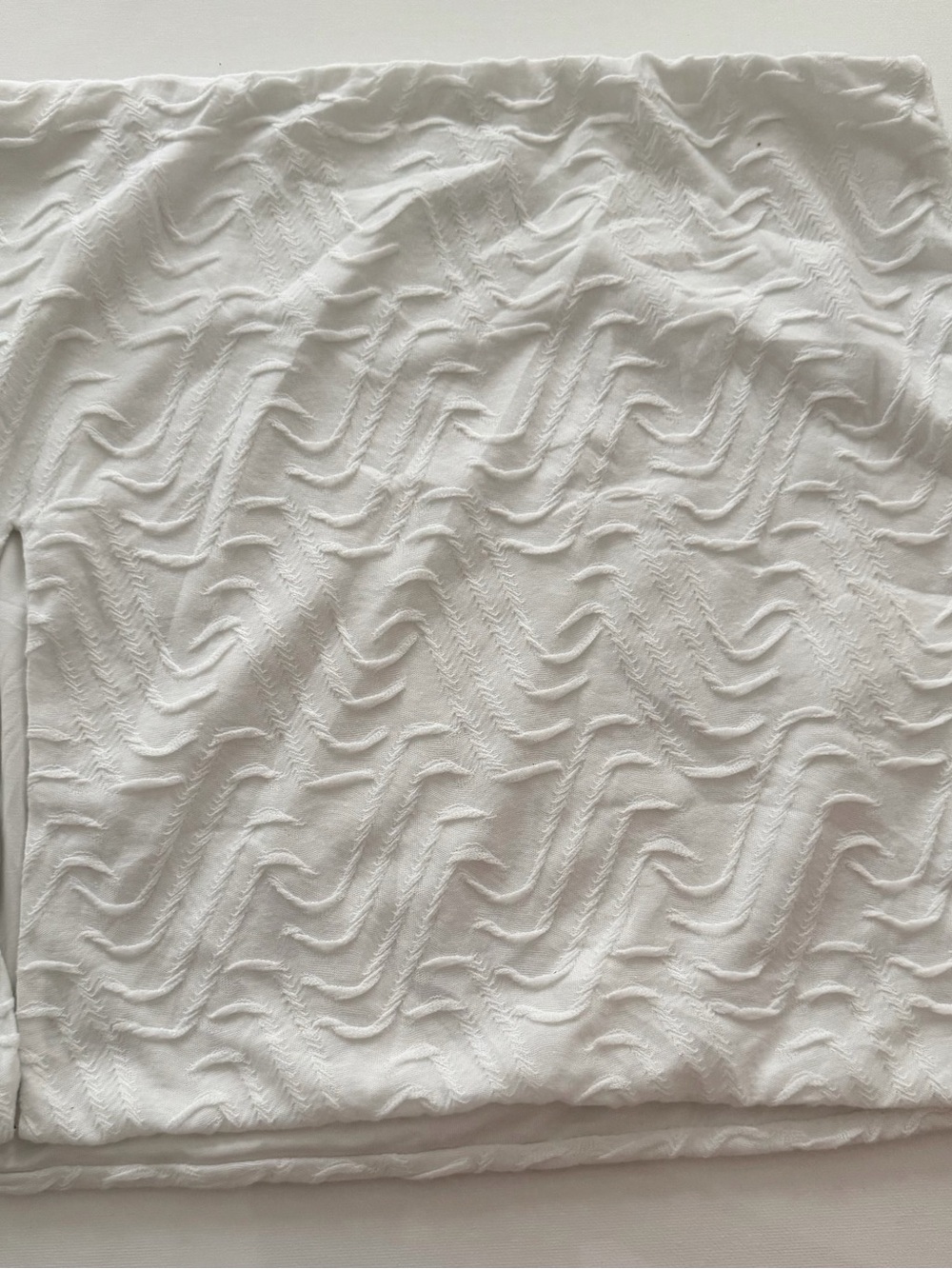 Princess Polly White Textured Wave Throw